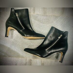Adrienne Vittadini Black Pointy Toe Heeled Ankle Boots with Silver Side Zipper